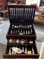 VINTAGE 12 PIECE SILVER PLATE SETTING OF FLATWARE
