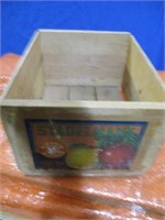Wooden Fruit crate - Stademans paper label
