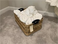 LARGE WICKER BASKET W/WHEELS & TOWELS