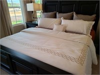 BED LINENS 12PC