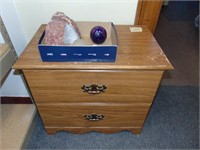 Small night stand, geode book ends, plus