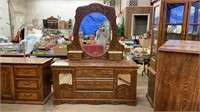 Mirrored oak dresser, three drawer with two