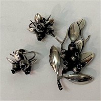 CLIFFORD RUSSELL STERLING BLUEBERRIES BROOCH