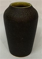 EARLY HAMPSHIRE POTTERY VASE, KEENE N.H. MARK