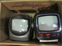 2 mini-TV/radios  Claybrooke 5-in-1 & GPX brands