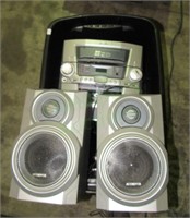 Audiovox 5 CD changer w/2 speakers