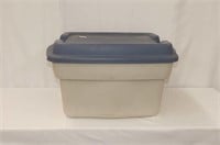 Rubbermaid Tote With Lid
