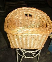 Small plant stand w/nesting baskets