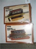 2 TYCO TRAIN ACCESSORIES