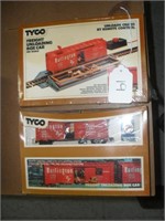 2 TYCO TRAIN ACCESSORIES