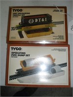 2 TYCO TRAIN ACCESSORIES