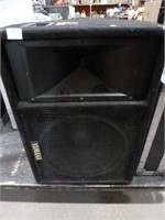 Yamaha Speaker 28" x 19" x 13"