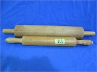 2 wooden rolling pins