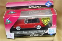 1:43 Solido 1964 Ford Mustang.