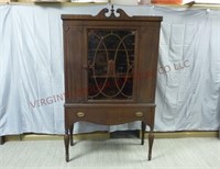 Vintage / Antique China Cabinet / Hutch