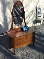 QUARTERSAWN OAK PRINCESS DRESSER W/ MIRROR