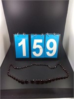 GRADUATED AMBER NECKLACE