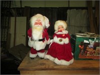 MR. & MRS SANTA CLAUS FIGURES