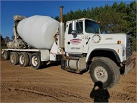 1996 Ford LT9000 Cement Truck