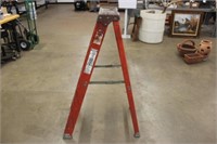 4' fiberglass ladder