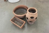 3 clay flower planters