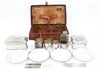BRITISH WWI OFFICER PERSONAL MESS KIT IN SUITCASE
