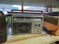 Sears SR2400 radio