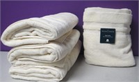 4 New Mirabella Ivory Bath Towels
