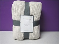 New Threshold Sweater Knit Full/Queen Blanket