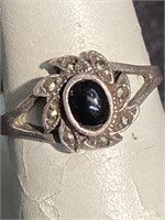 Onyx sterling silver ring. Size 6