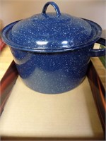 Blue stew pot