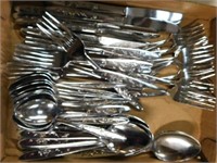 Stainless flatware for 8