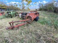 Int'l 440 Hay Baler