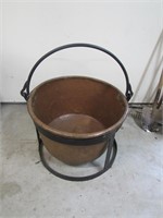 large copper kettle w/iron holder