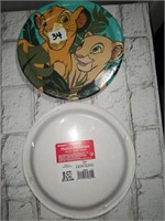 The Lion King party plates - 2 packs of 8
