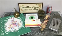 Group of vintage household & decor items