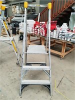 Gorilla Aluminium 1.2m Stock Picking Stepladder