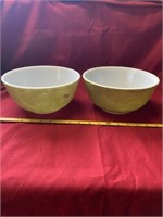 2 Pyrex Bowls