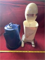 Enamel Kettle And Hamilton Beach Blender