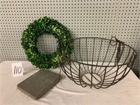 Metal plate, wreath, garden stone