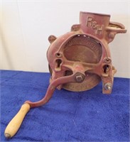 VINTAGE CAST IRON R&H CORN SHELLER