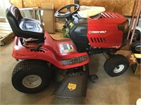 Troy-bilt riding lawnmower-Like new