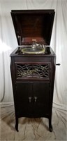 Antique Brunswick Balke Artolian Crank Phonograph