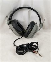 Realistic Nova 10, 8-ohm Stereo Headphones