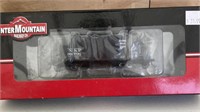 2 HO Scale hopper cars