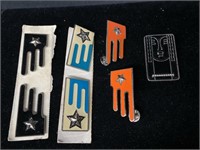 Lot of star pins orange blue and white