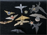 Various airline pins
