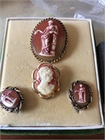 Cameo and other pin set