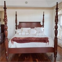 Palmer Home Collection Queen Plantation Bed
