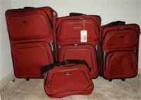 4pc Prodigy travel luggage set